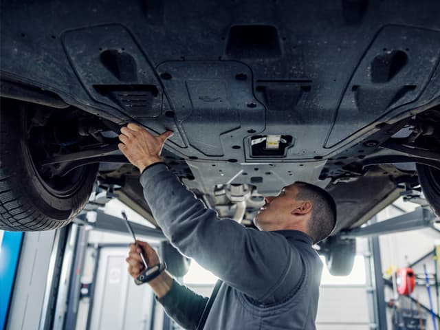 Nuestro taller mecánico en Pontevedra cuida de su vehículo